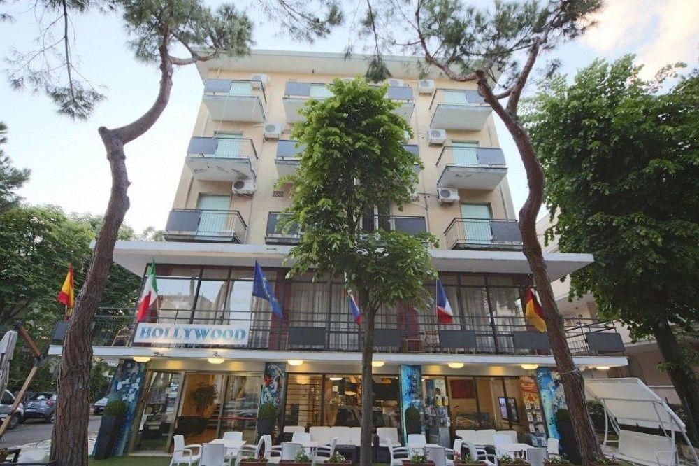 好莱坞酒店 里乔内 外观 照片